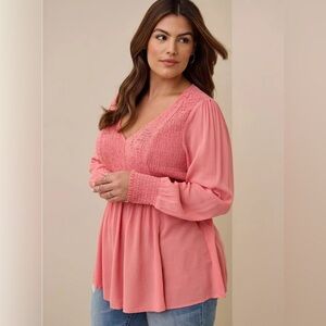 New Torrid 1x Babydoll Crinkle Gauze Smocked Top